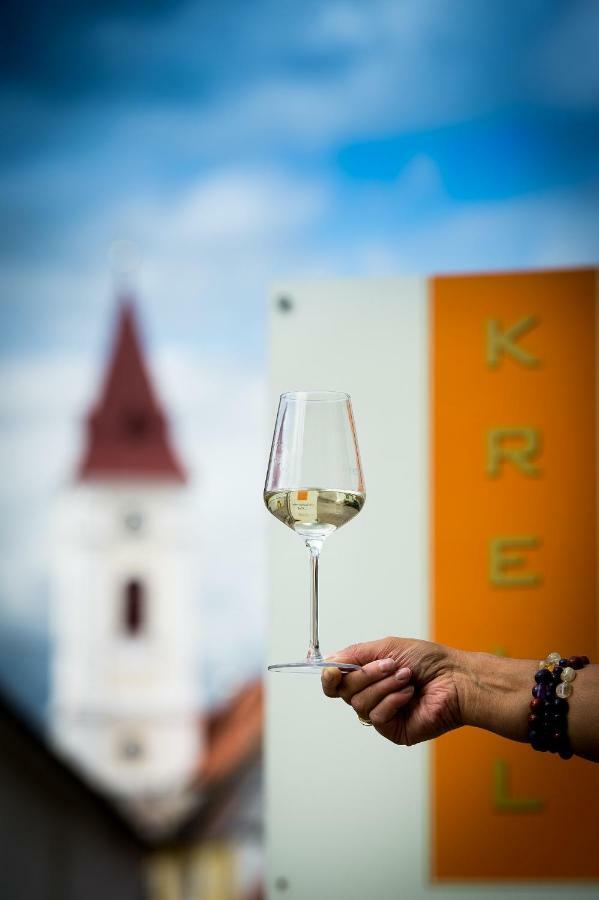 Weingut Familie Krell Hotel Mitterretzbach Exterior photo